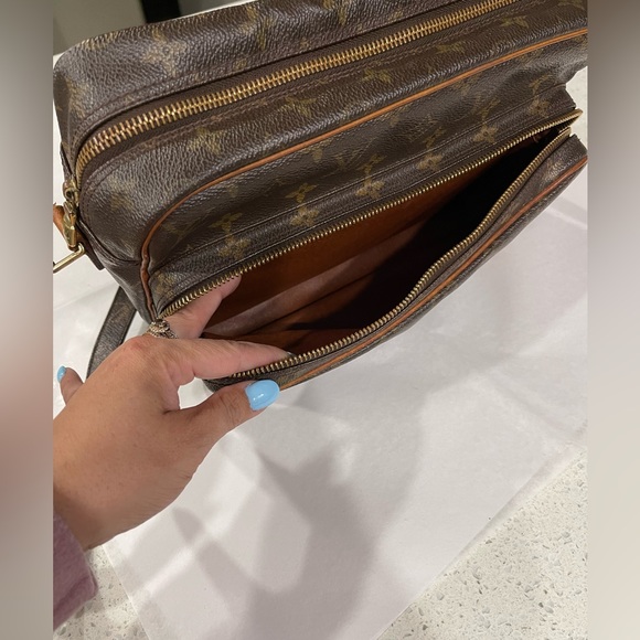 Louis Vuitton Monogram Nile Crossbody EUC + COA - Picture 6 of 16
